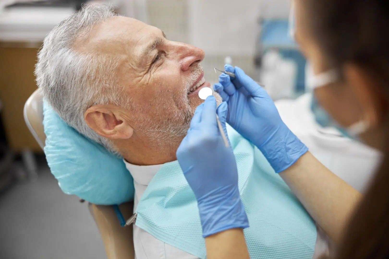 ce que la CMU prend en charge les implants dentaires