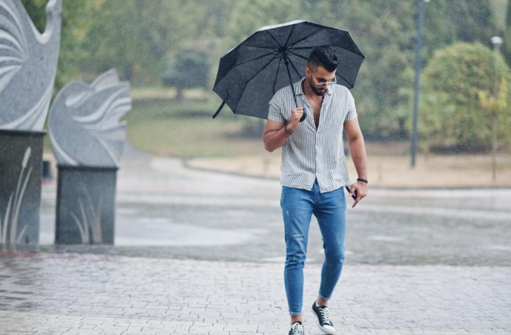 Pourquoi le parapluie est devenu un must-have pour l’homme moderne ? Pourquoi le parapluie est devenu un must-have pour l’homme moderne ?